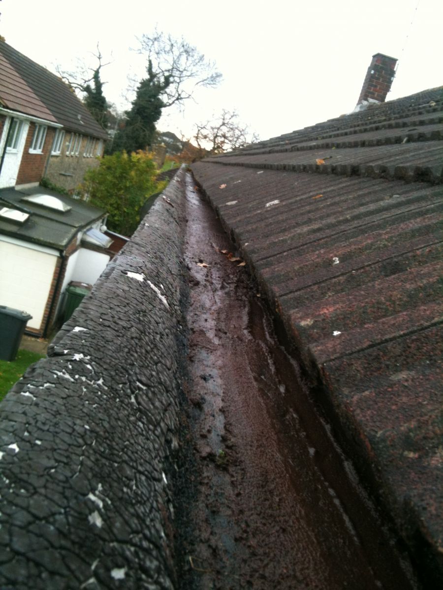 After using the gutter vacuum system